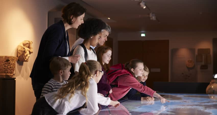 A group of students on a museum tour